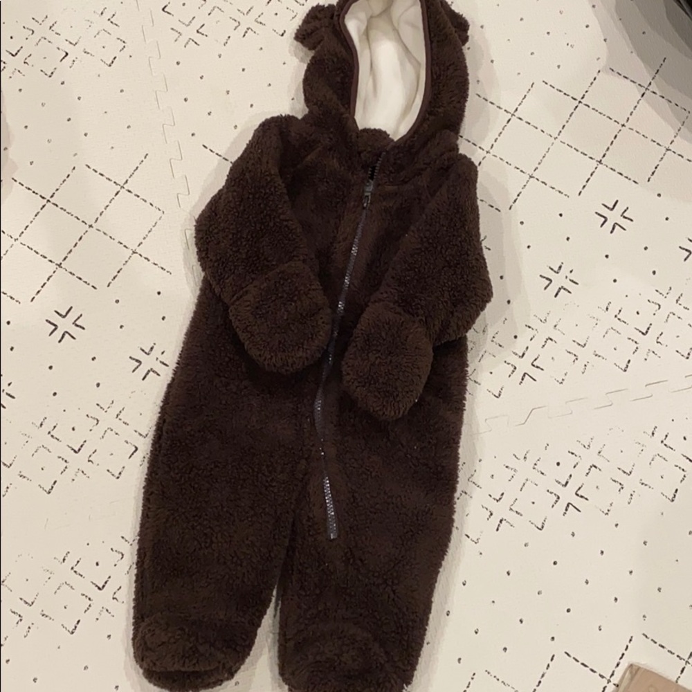 3/$15 EUC 3-6 mo bear snowsuit